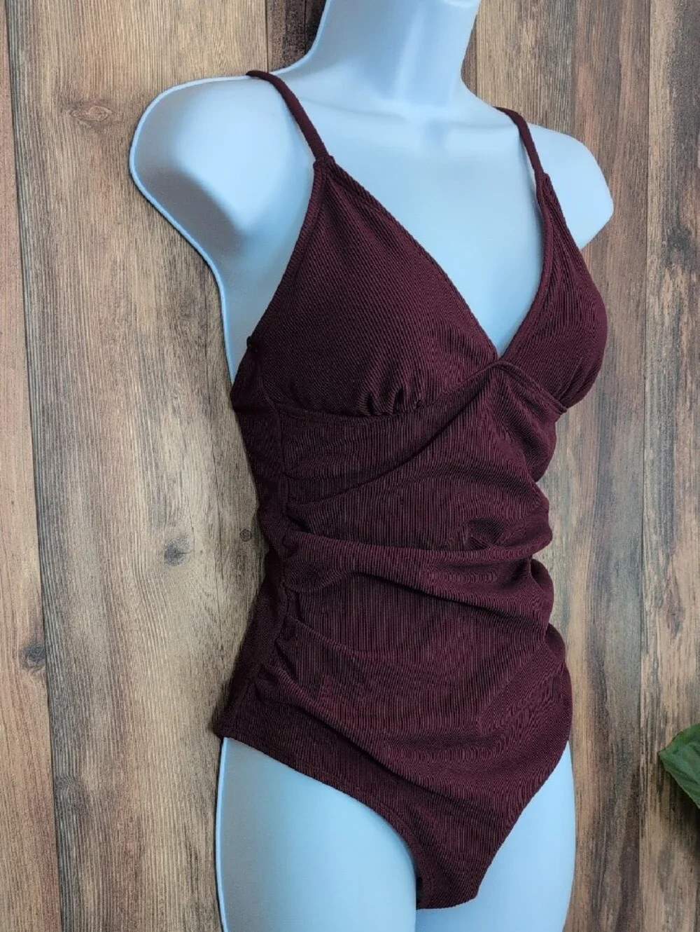 Cupshe Ribbed One-Piece Swimsuit in Deep Burgundy NWT S 529A